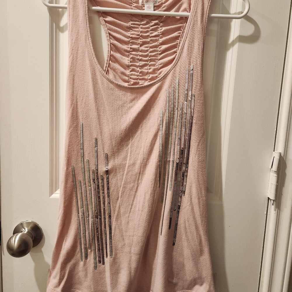 Women's Xhilaration pink tank top. Size Large.
